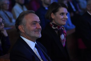 Prezydent Wojciech Szczurek i wiceprezydent Katarzyna Gruszecka-Spychała na koncercie papieskim "Dekalog - dziesięć prostych słów" // fot. Michał Puszczewicz