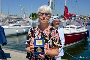 Podczas sobotnich uroczystości wręczono także Medale 100-lecia Żeglarstwa Polskiego. Jednym z nich została odznaczona Joanna Zielińska // fot. Łukasz Zieliński.
