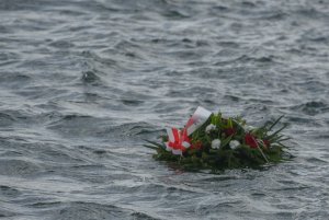 Marynarze 3. Flotylli Okrętów oddali hołd poległym/fot. kmdr ppor. Radosław Pioch
