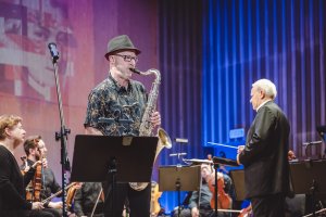 Ostatni, niedzielny koncert w ramach tegorocznego Gdynia Classica Nova, czyli występ Polskiej Filharmonii Kameralnej z Sopotu pod batutą maestro Wojciecha Rajskiego, fot. Tomasz Kamiński