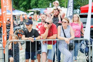 Uczestnicy 18. edycja Moto Safety Day oglądający pokazy