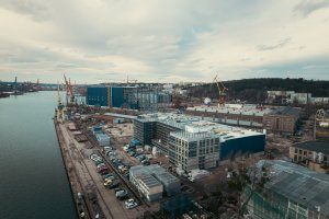 Imponująca wielkością Hala Kadłubowa powstaje na terenie PGZ Stoczni Wojennej. Fot Stocznia Wojenna