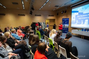 Spotkanie pracownik&oacute;w Powiatowego Urzędu Pracy w Gdyni z okazji Dnia Pracownika Publicznych Służb Zatrudnienia (fot. Kamil Złoch)