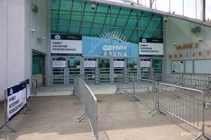 Ostatnie przygotowania do uruchomienia Punktu Szczepień Powszechnych w Gdynia Arenie, fot. Przemysław Kozłowski