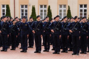 Podchorążowie Akademii Marynarki Wojennej podczas uroczystej przysięgi wojskowej