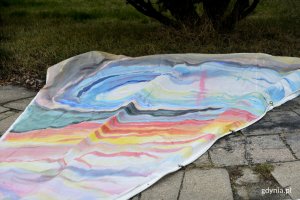 Trwają przygotowania do wernisażu wystawy G8 „Widmo” // fot. Magdalena Czernek
