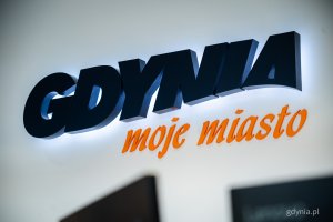 Nowo otwarty Punkt Obsługi Mieszkańców Urzędu Miasta Gdyni na Chwarznie-Wiczlinie, w lokalu przy ul. Tęczowej 37 (fot. Kamil Złoch)