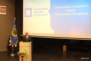 Wojewódzka Uroczystość z okazji Dnia Edukacji Narodowej 2025, na zdjęciu Pomorski Kurator Oświaty Grzegorz Kryger (fot. Katarzyna Balcerzak)