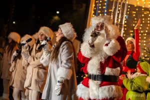 Gdyńskie mikołajki w muszli koncertowej na placu Grunwaldzkim (fot. Kamil Złoch)