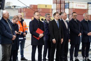 W wydarzeniu wzięli udział m.in.: podsekretarz stanu w Kancelarii Prezydenta Karol Rabenda, poseł Marcin Horała, Hans Ole Madsen, wiceprezes i dyrektor regionalny na Europę, Bliski Wschód i Afrykę w ICTSI Global Corporate oraz Wojciech Szymulewicz, prezes BCT Gdynia.