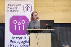 Konferencja „Edukacja równościowa zaczyna się w szkole”. Na zdjęciu Hanna Rugała, Instytut Pedagogiki i Psychologii UP w Słupsku (fot. Katarzyna Balcerzak)
