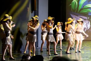 Koncert „Sekrety Zimowego Wiatru” w wykonaniu młodzieży z gdyńskiego MDK'u na scenie Teatru Muzycznego w Gdyni (fot. Katarzyna Balcerzak)