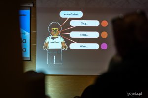 Prelekcja Piotra Buckiego. Ósma edycja konferencji Gdynia Kreatywna w PPNT Gdynia (fot. Kamil Złoch)