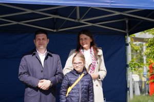 Laureatka Alicja Łukaszewicz w towarzystwie wiceprezydenta Macieja Zielonki i wiceprzewodniczącej Marioli Śrubarczyk-Cichowskiej 