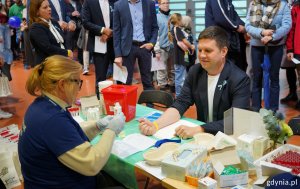 Wiceprezydent Gdyni Maciej Zielonka podczas badania PSA