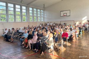 Jubileusz 90-lecia SP 8 w Gdyni, na zdjęciu zaproszeni goście
