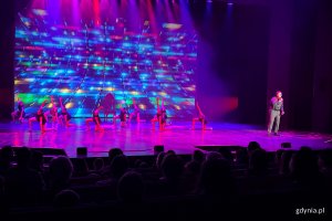 Koncert „Sekrety Zimowego Wiatru” w wykonaniu młodzieży z gdyńskiego MDK'u na scenie Teatru Muzycznego w Gdyni (fot. Katarzyna Balcerzak)