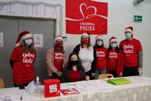 Wolontariusze Szlachetnej Paczki w magazynie w Pomorskim Parku Naukowo-Technologicznym podczas Weekendu Cudów // fot. materiały prasowe Szlachetnej Paczki