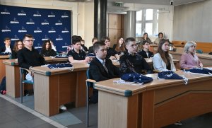 Uczestnicy Akademii Młodzieżowej Rady Miasta z wizytą u Młodzieżowej Rady Miasta Gdyni / fot. Dominka Sobiech
