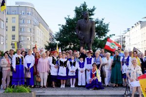 Wsp&oacute;lne zdjęcie uczestnik&oacute;w wydarzenia (fot. Karolina Szypelt)