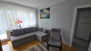 Słoneczny apartament z widokiem, salon