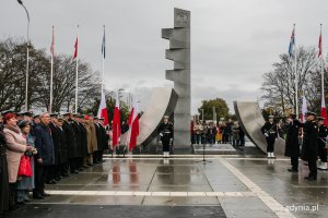 Główne uroczystości z okazji Święta Niepodległości odbyły się przed pomnikiem Polski Morskiej // fot. Karol Stańczak