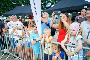 Uczestnicy 18. edycja Moto Safety Day oglądający pokazy