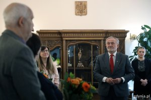 Prezydent Wojciech Szczurek wraz z nagrodzonymi / fot. Michał Kozłowski 