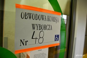 Gdynianie licznie głosowali w wyborach parlamentarnych // fot. Michał Puszczewicz