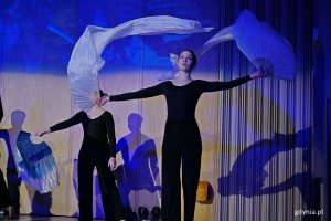 Uczniowie Szkoły Muzycznej I i II stopnia im. Z. Noskowskiego w Gdyni występujący podczas koncertu &bdquo;Muzyczny portret Gdyni&rdquo; 