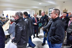 Gdyńskie śniadanie wielkanocne dla samotnych i potrzebujących, fot. Dawid Linkowski