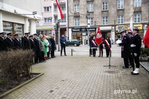 Uroczystość pod pomnikiem "Ofiar terroru komunistycznego" w dniu pamięci o żołnierzach wyklętych, fot. Michał Sałata