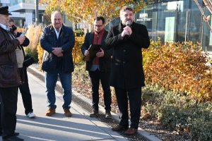 Krótka uroczystość obejmowała przemowy, w tym przewodniczącego Rady Miasta Tadeusza Szemiota