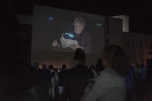 Sobotnie czytanie fragmentów Normana Daviesa na Placu Grunwaldzkim przez znanych aktorów, fot. Dawid Linkowski