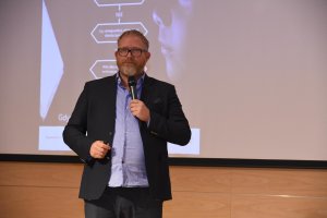 Gdyński samorząd, jako pierwszy w kraju podjął kompleksowe działania w walce z tym nowym zagrożeniem, fot. Jan Ziarnicki