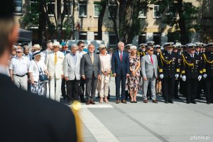 Oficjalne uroczystości z okazji Święta Wojska Polskiego w Gdyni, przy pomniku Polski Morskiej, fot. Kamil Złoch