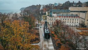 „Sokół” w alei Topolowej podczas transportu do Muzeum Marynarki Wojennej 