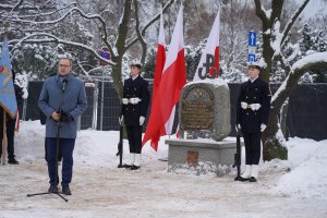Podczas uroczystości przemawiał wicewojewoda pomorski, Emil Rojek 