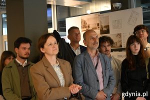 Na zdjęciu m.in. dyrektorka Gdyńskiego Biura Planowania Przestrzennego Iwona Marke&scaron;ić oraz dyrektor Zarządu Dr&oacute;g Miejskich Michał Felon (fot. Zofia Marczak)