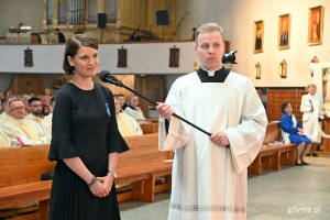 Wiceprezydent Gdyni Katarzyna Gruszecka-Spychała złożyła podziękowania nuncjuszowi oraz duchownym // fot. Magdalena Czernek