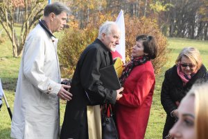 Odsłonięcie epitafium Witolda Kukowskiego w Kolibkach // fot. Lechosław Dzierżak