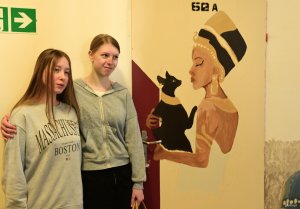 Uczniowie SP nr 47 realizują sw&oacute;j projekt (fot. Aneta Marczak)