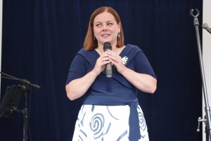 Prezydent Gdyni podczas oficjalnego otwarcia festynu &bdquo;Rodzinna Przystań Stulecia"