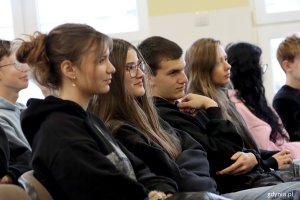 20 listopada: Międzynarodowy Dzień Praw Dziecka w I Akademickim Liceum Ogólnokształcącym w Gdyni (fot. Katarzyna Balcerzak)