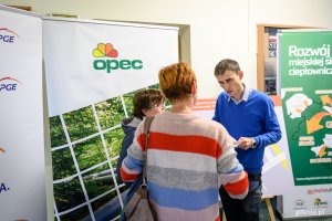 Mieszkańcy chętnie skorzystali z możliwości konsultacji z ekspertami w VI LO, fot. Dawid Linkowski