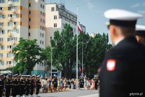 Oficjalne uroczystości z okazji Święta Wojska Polskiego w Gdyni, przy pomniku Polski Morskiej, fot. Kamil Złoch