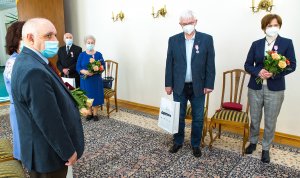 Pary, które otrzymały Medale za Długoletnie Pożycie Małżeńskie w USC w dniu 3 marca, fot. Marek Grabarz, ABC Foto Wideo