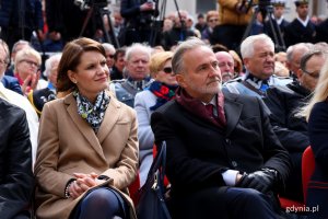 Uroczystość podniesienia świątyni do godności bazyliki mniejszej. Na zdjęciu prezydent Gdyni Wojciech Szczurek i Katarzyna Gruszecka-Spychała, wiceprezydent Gdyni / fot. Paweł Kukla