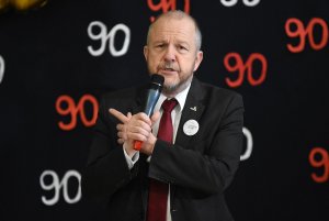 W 90. urodzinach "Jedynki" uczestniczył Marek Stępa - wiceprezydent Gdyni i absolwent szkoły // fot. Michał Puszczewicz