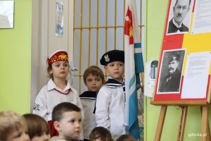 Uroczyste obchody 100-lecia Gdyni w przedszkolu nr 6 (fot. Katarzyna Balcerzak)